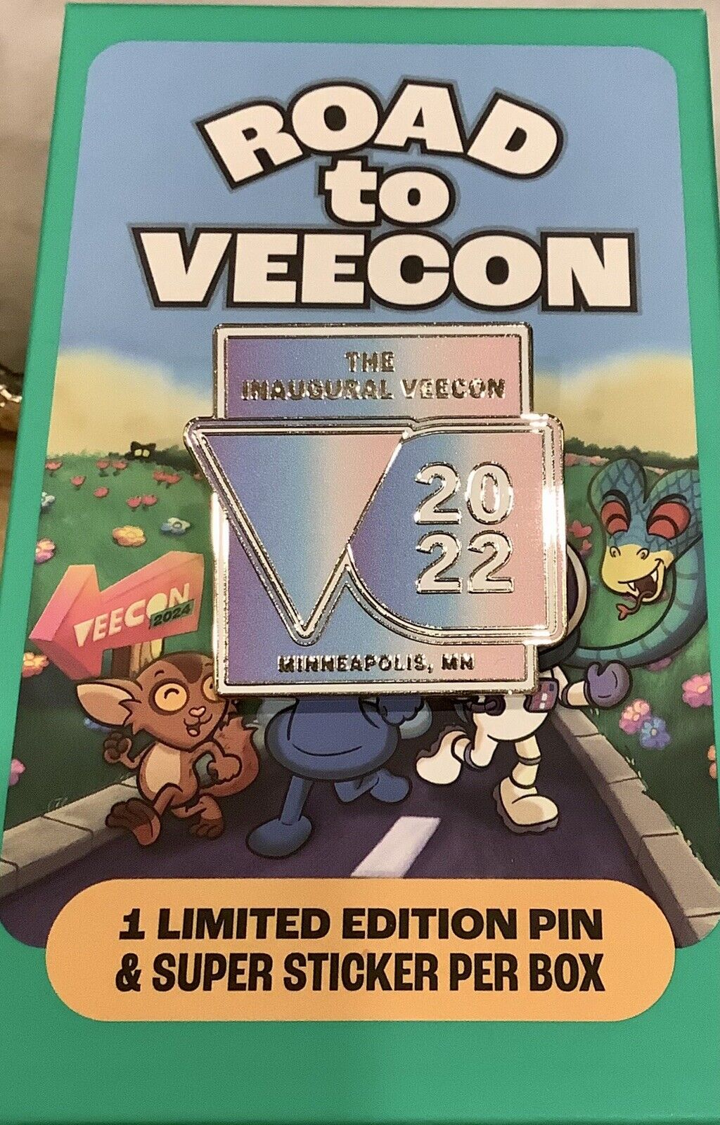 2022 Veefriends Road To VeeCon Limited Core Pin /220