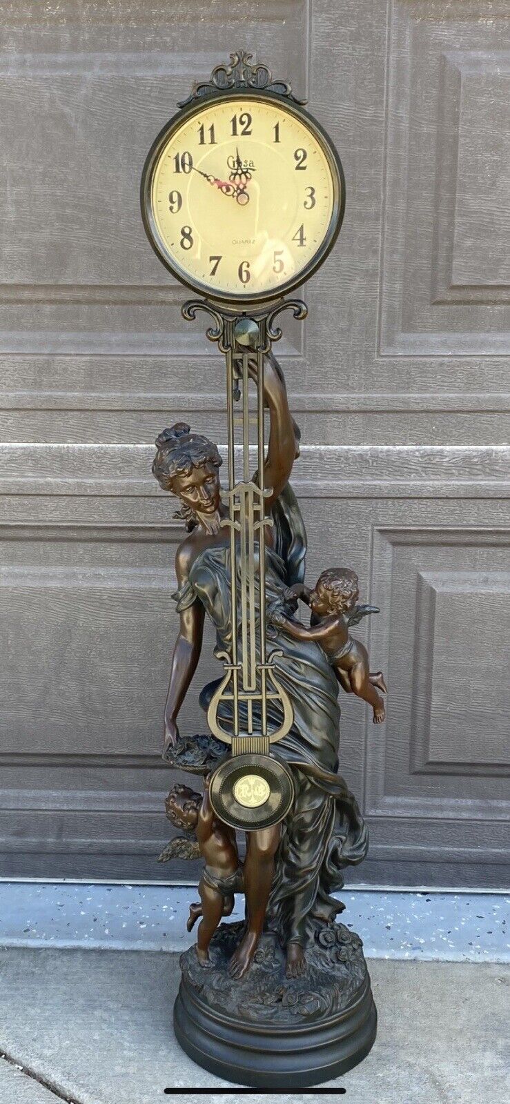 Design Toscano Grand-Scale Flora Pendulum Clock, Verdigris