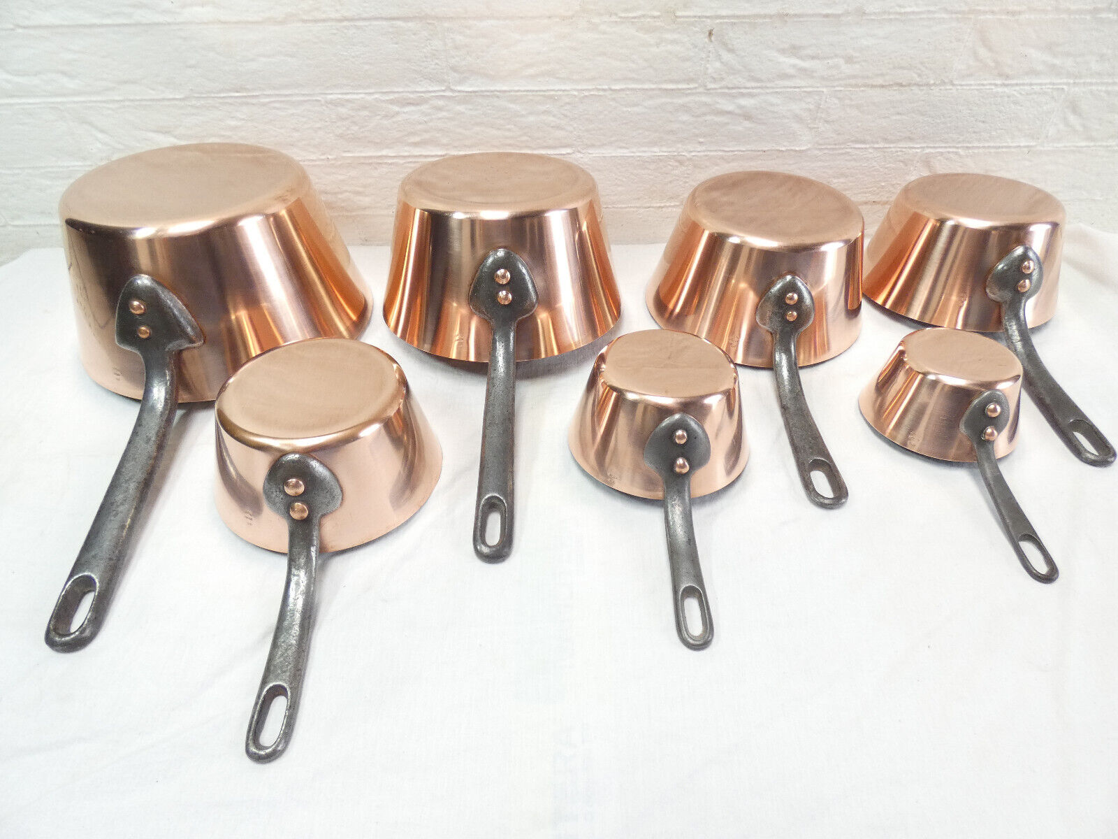 7 Massive French flared copper pans – Great quality - Special serie villedieu