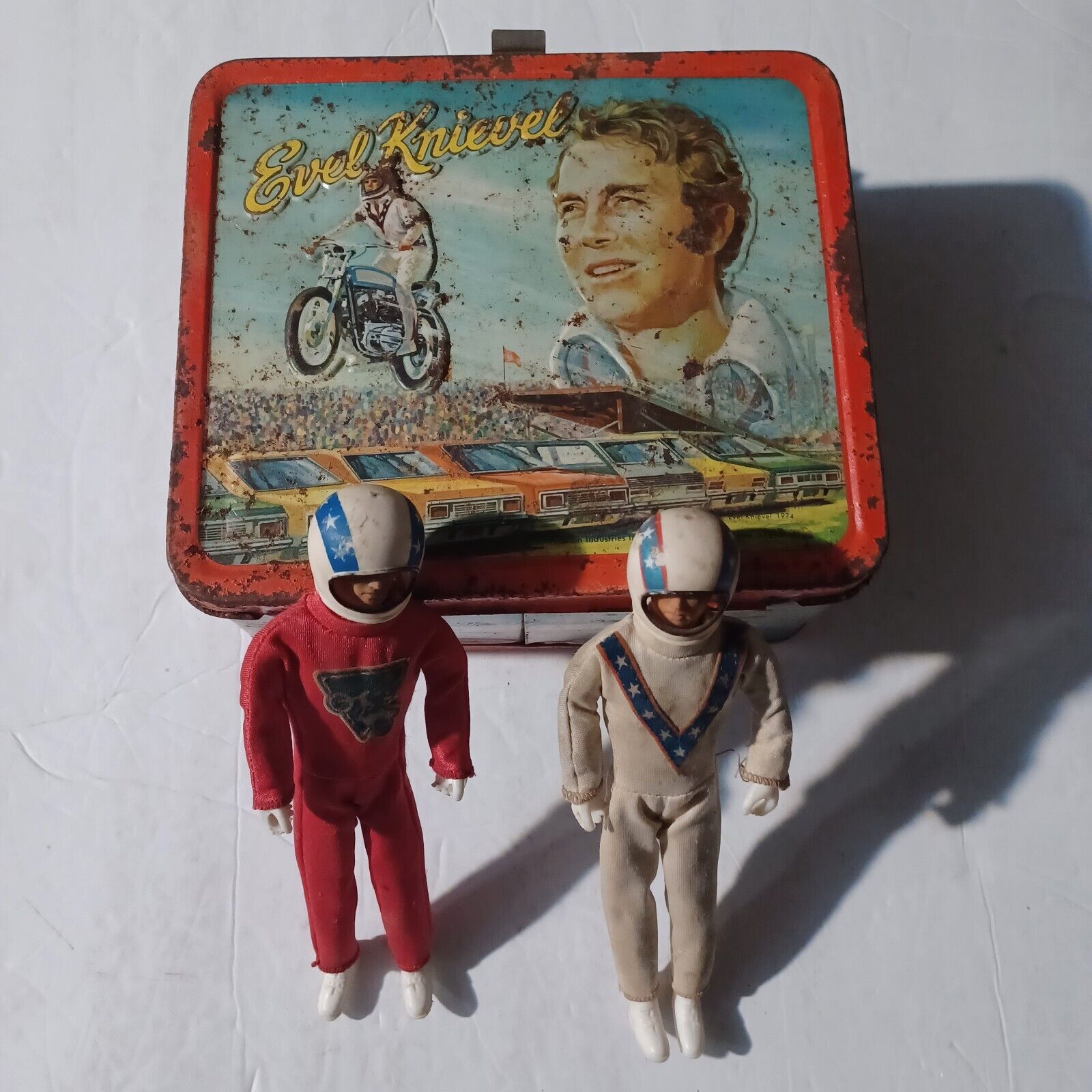 EVEL KNIEVEL LUNCHBOX WITH FIGURES
