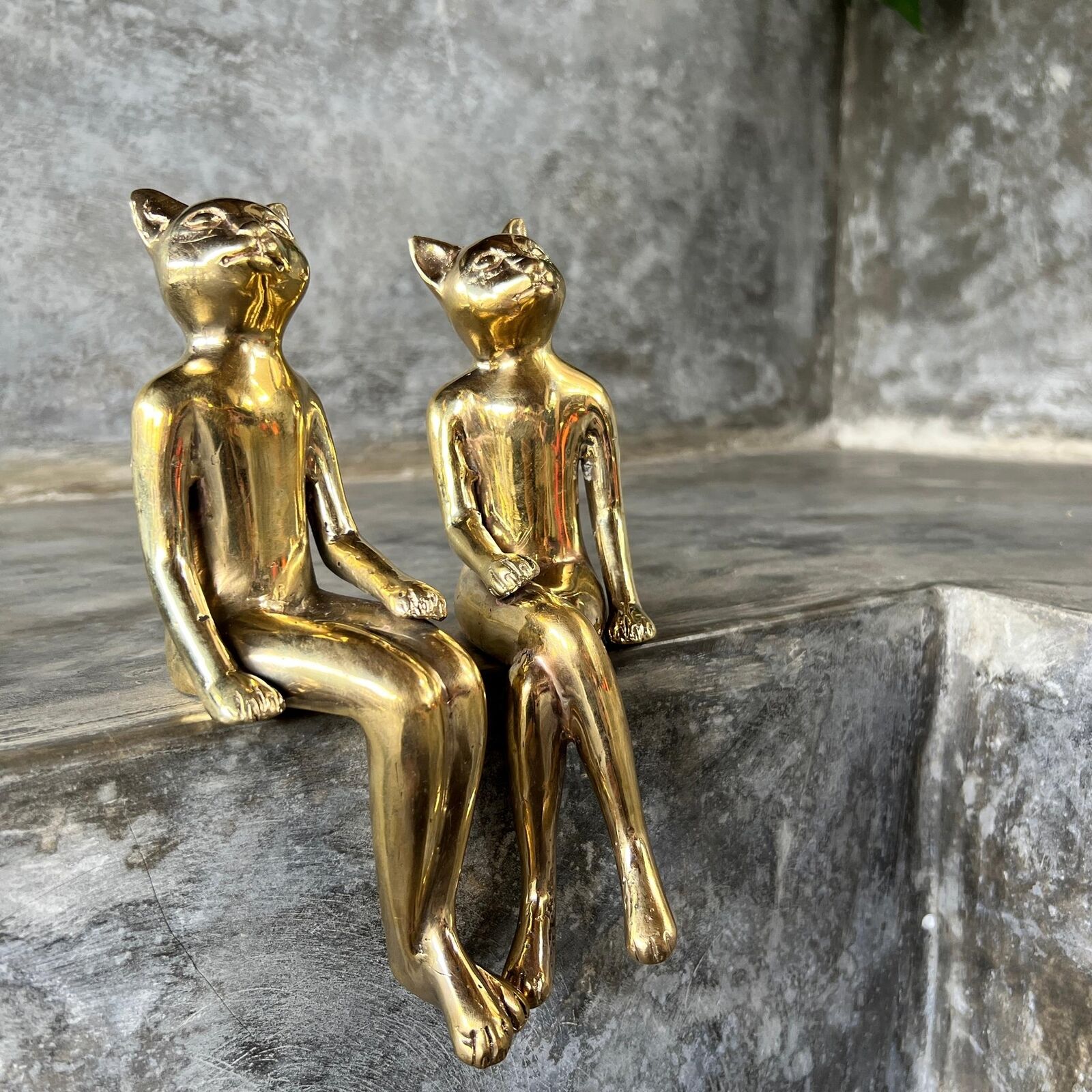 Bronze Set of Sitting Funny Cats Sculpture Brass Edge Sitters Kittens Statue