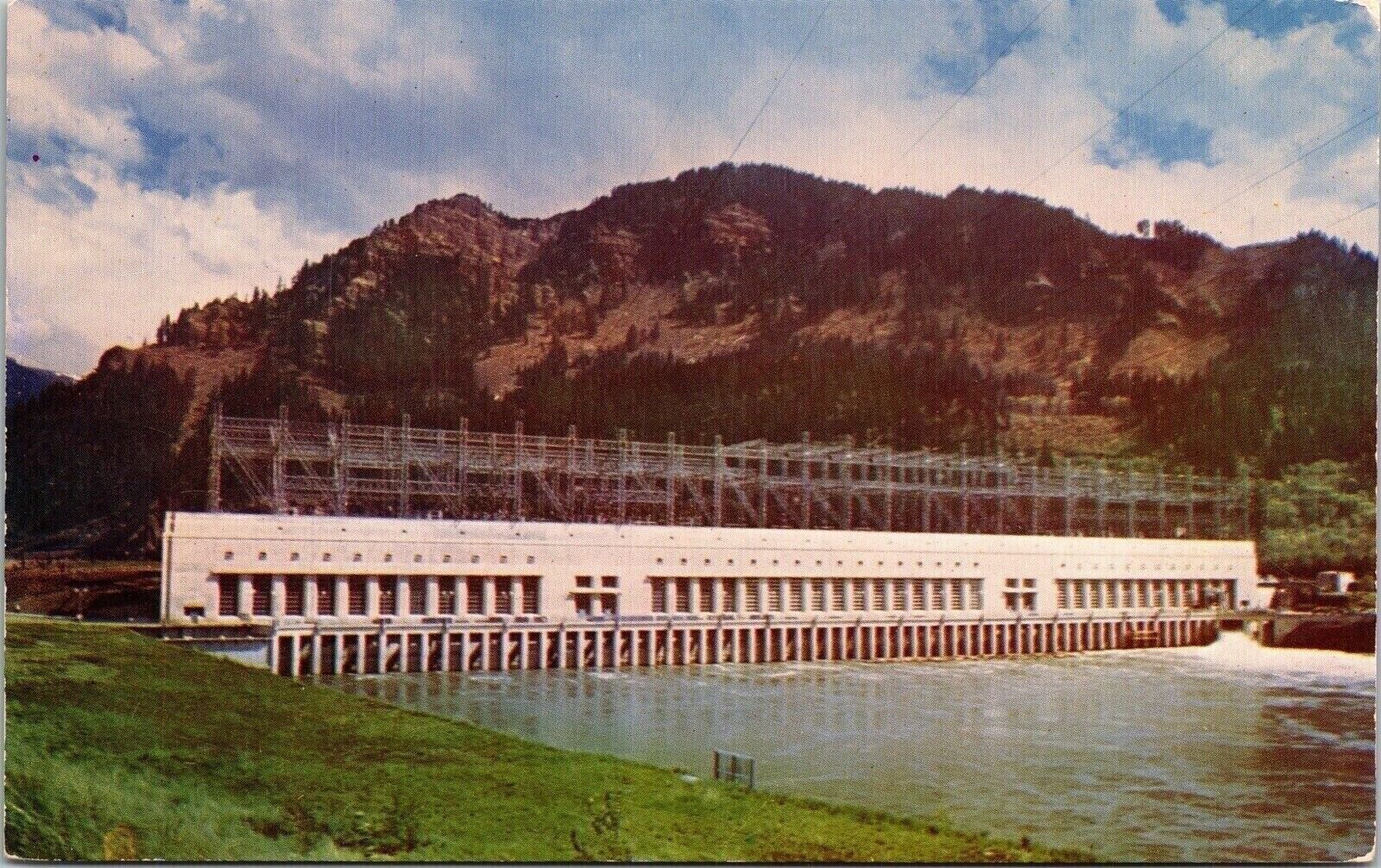 Powerhouse Bonneville Dam Postcard UNP VTG Mike Roberts Unused Vintage