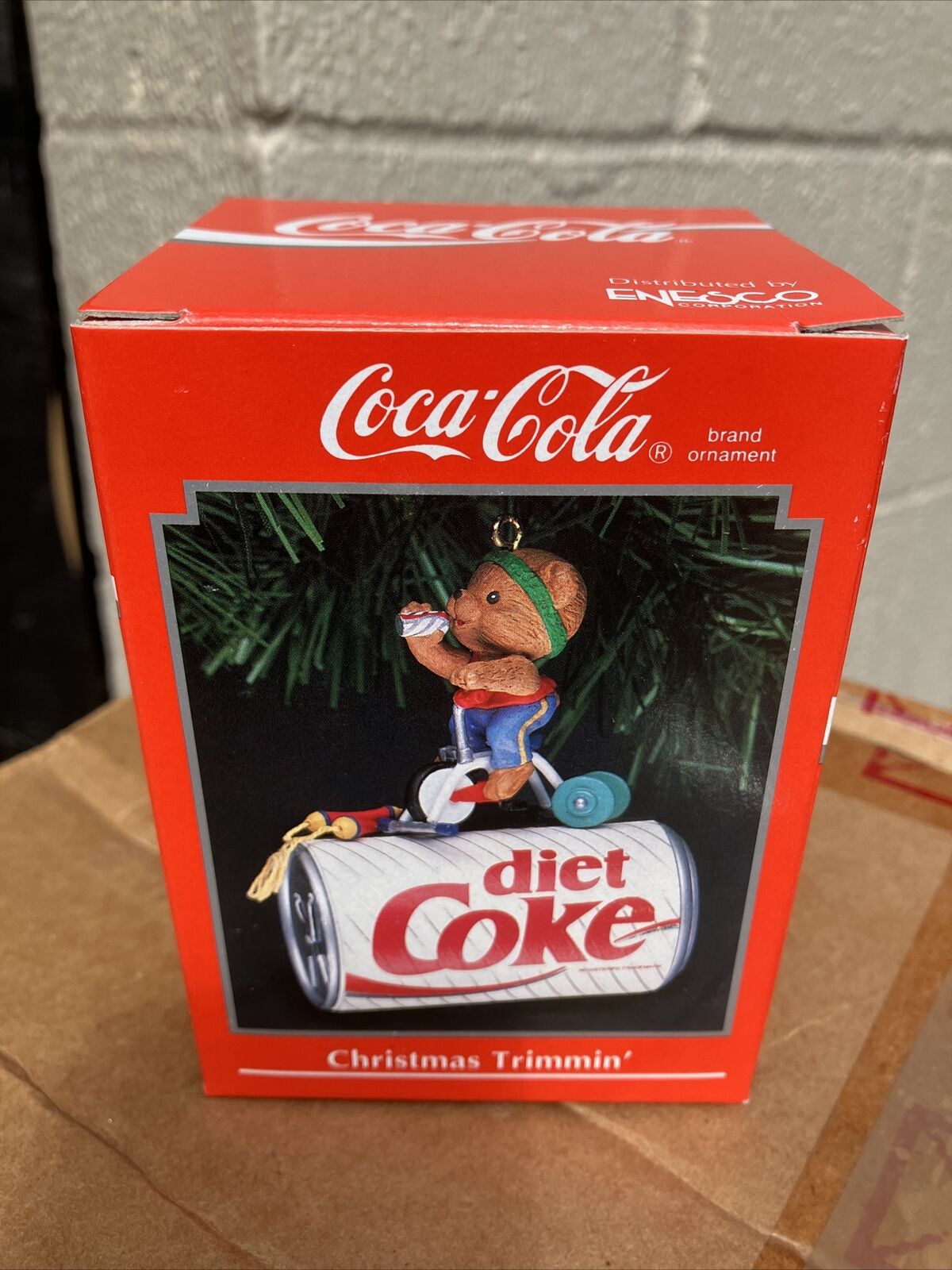 Enesco Ornament - Coca-Cola Series - CHRISTMAS TRIMMIN' - 590932 - 1992