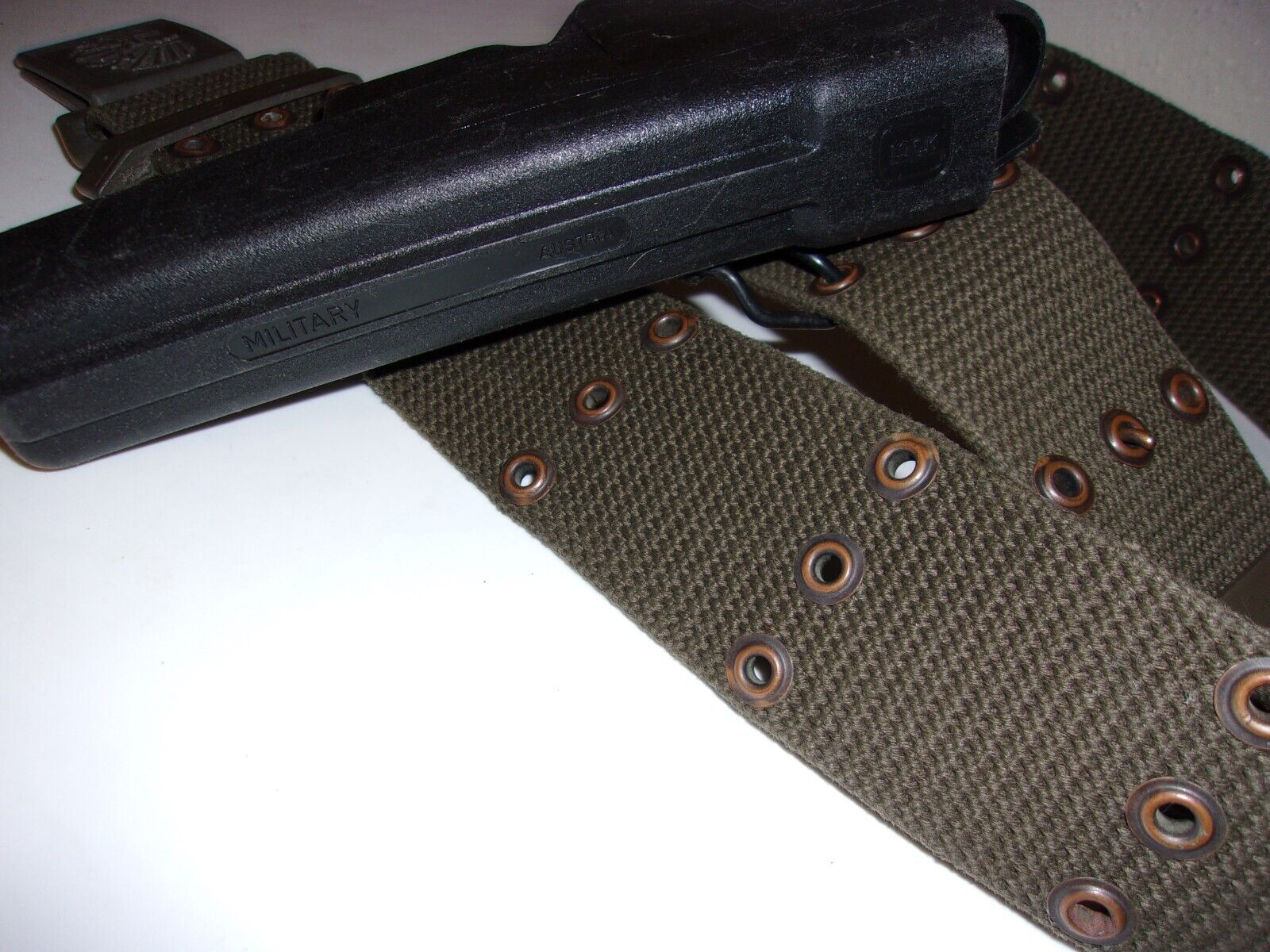 Rare Glock Factory Military Pistol Holster & Austria Army Web Belt