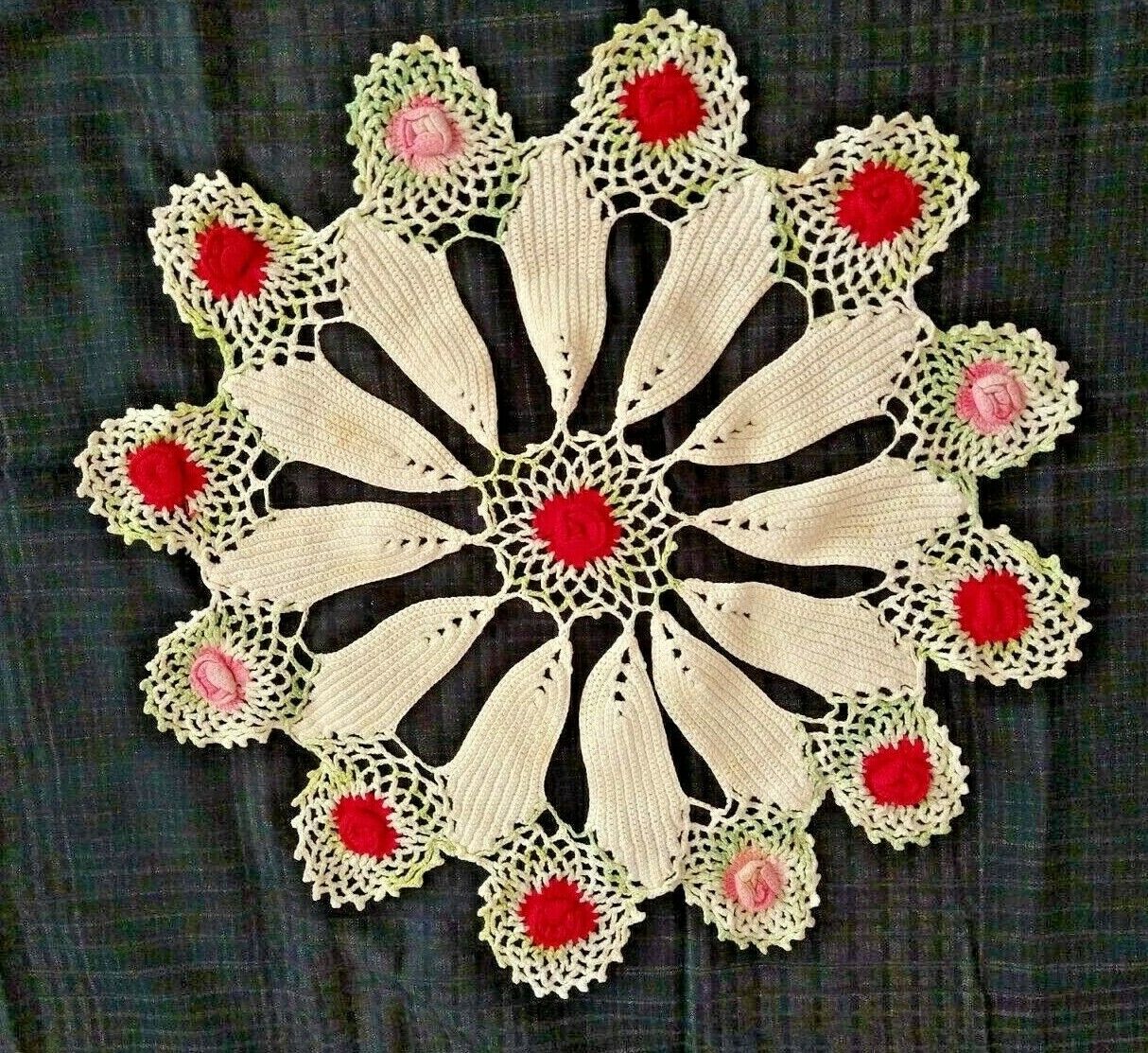 Vintage doily hand crocheted starburst raised roses 17 inches