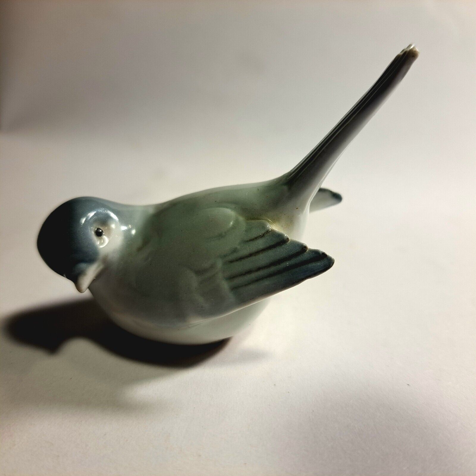 Sparrow Figurine, Uniquely Detailed Wings, Vintage, Glazed Marked 1959 On Bottom