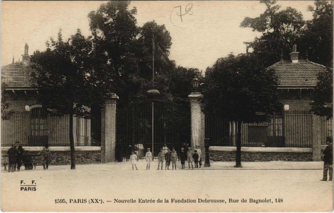 CPA PARIS 20e - Fondation Debrousse (58658)