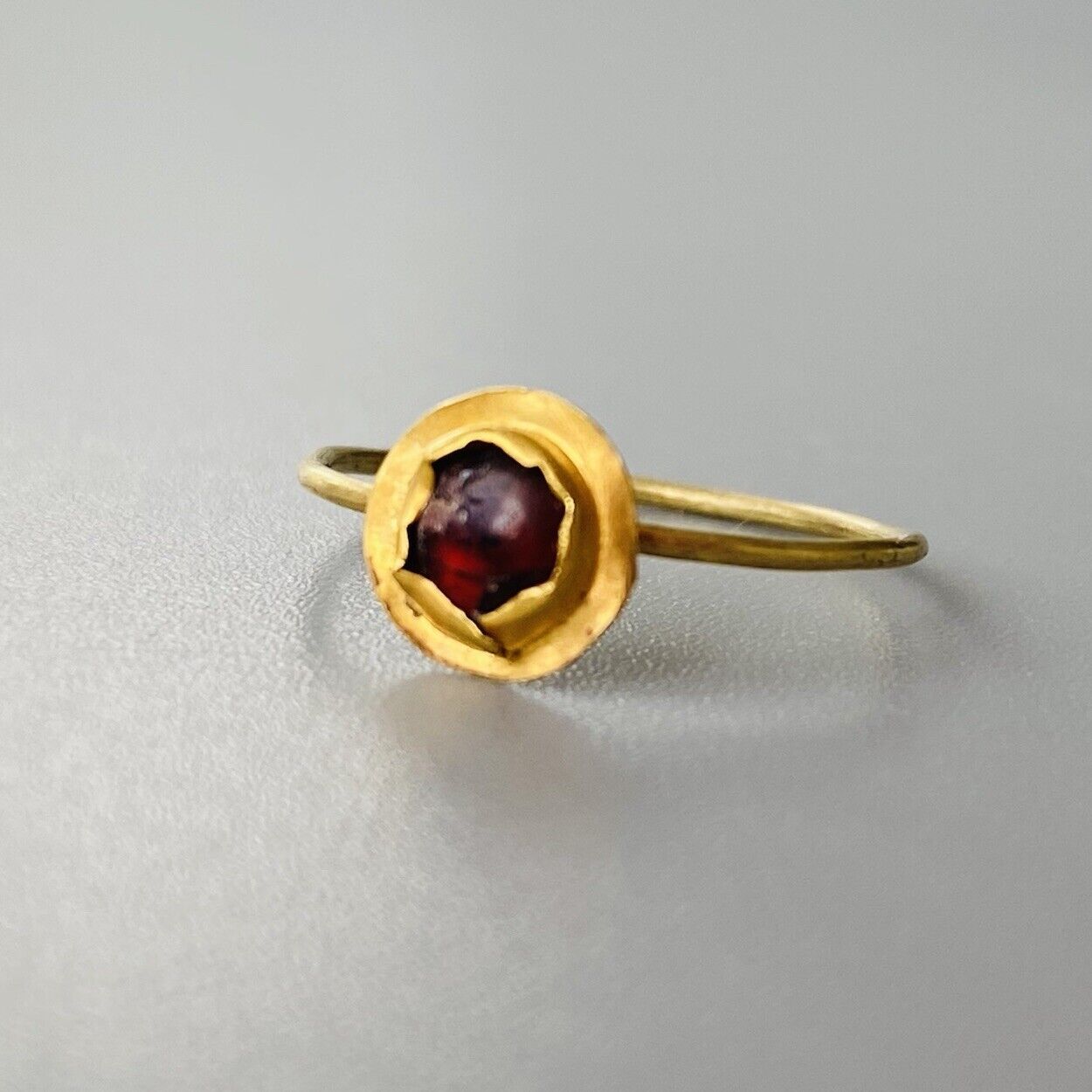Ancient Roman Gold Ring With garnet. U.K. Size: H