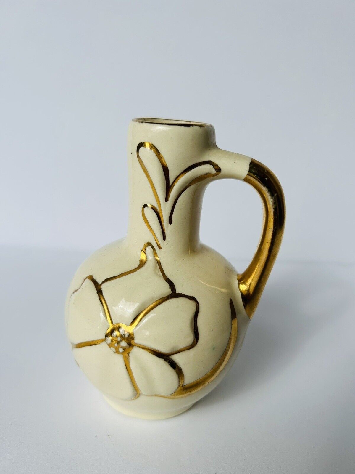 MCM Cream Colored Bud Vase with Raised Flower - Mid-Century Modern Elegance 5”