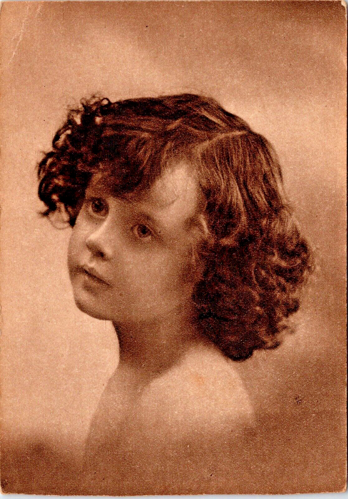 RPPC  Beautiful Young Girl Curly Hair Lovely Studio Portrait P.UN. (N-121)