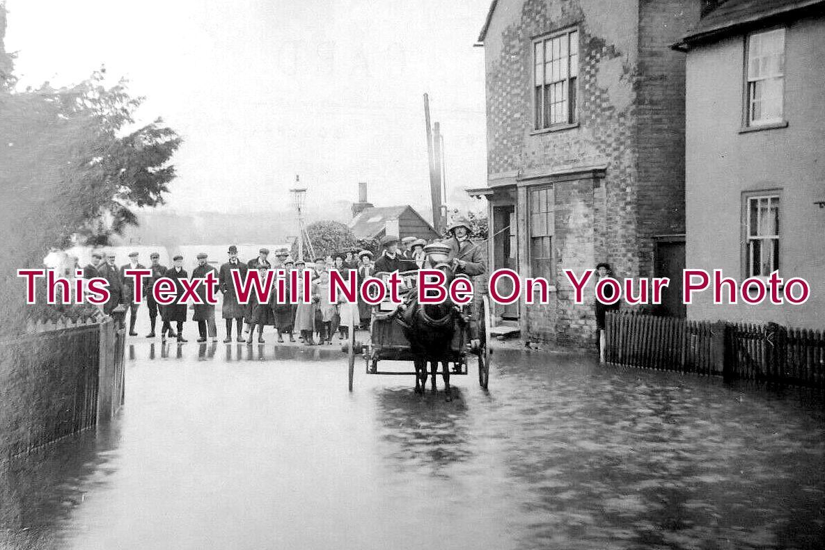 HA 3714 - Flood In Lymington, Hampshire c1909