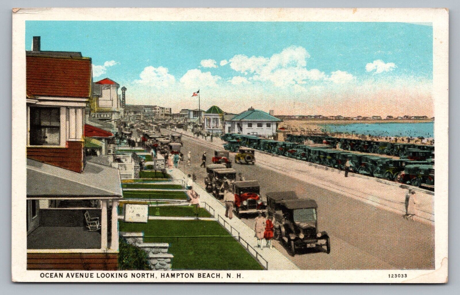 Hampton Beach NH Ocean Avenue North Antique Cars Street Scene Postcard Vtg D12