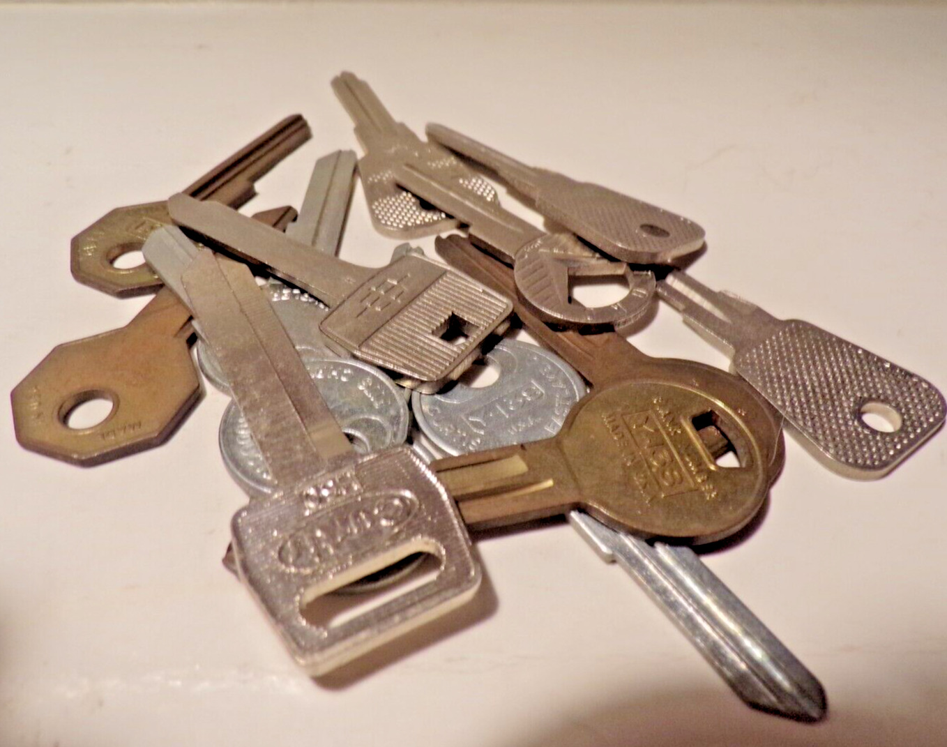 Lot of 15 Vintage Vehicle Keys Blanks Uncut Car Keys Old Car USA