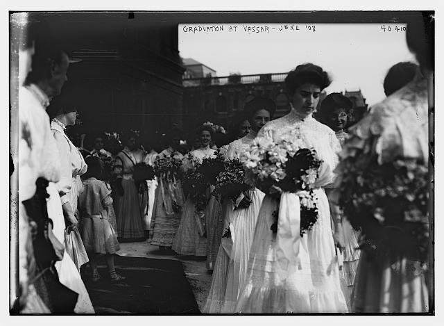 Graduation,Vassar College- June 1908,education,Poughkeepsie,NY,daisy chain