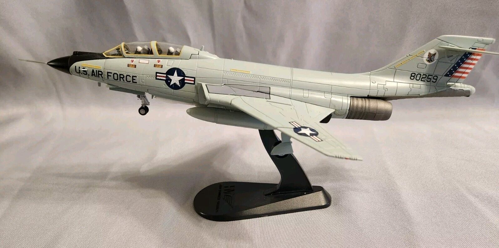 Hobby Master 1:72 Scale HA3701 McDonnell F-101B Voodoo Fighter Jet USAF
