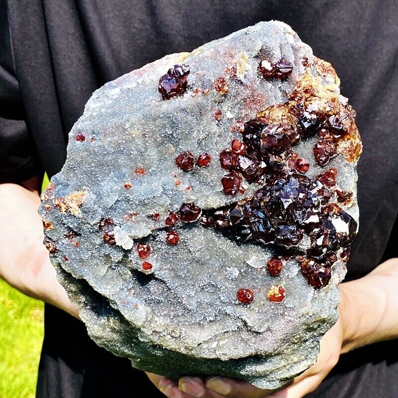 9.3LB Natural sphalerite and garnet symbiotic mineral specimens