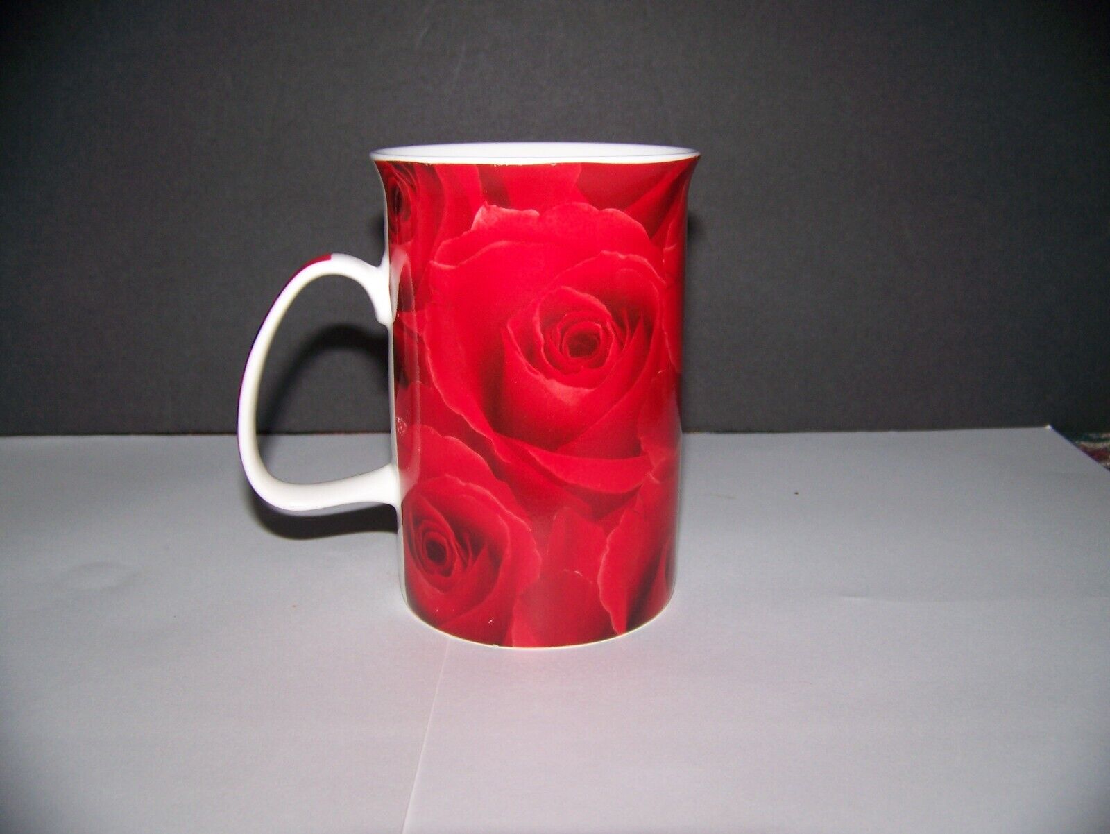 Burton & Burton Coffee Tea Mug With Red Rose Pattern