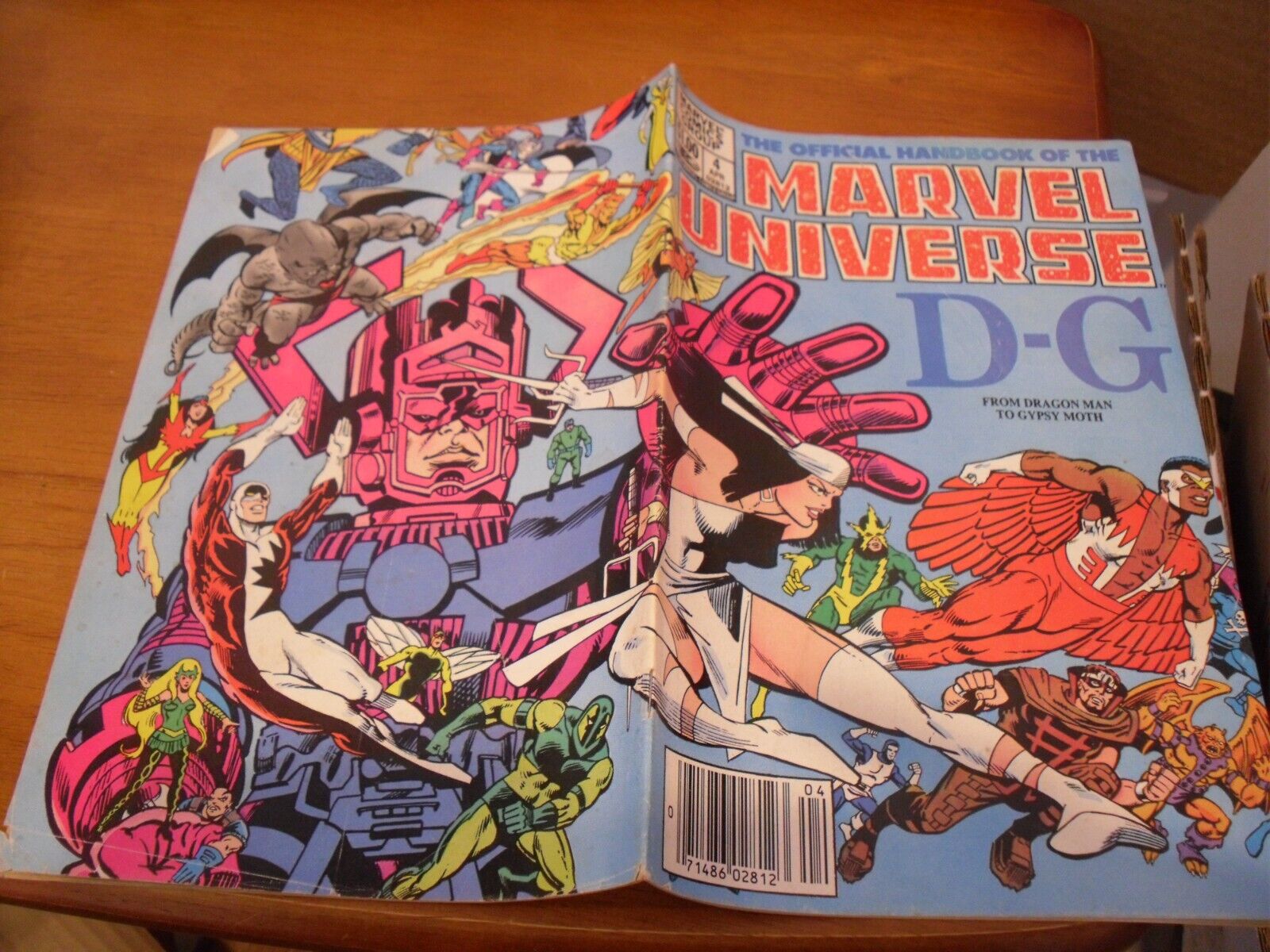 The Official Handbook Of The Marvel Universe D-G #4 - April 1983   BD