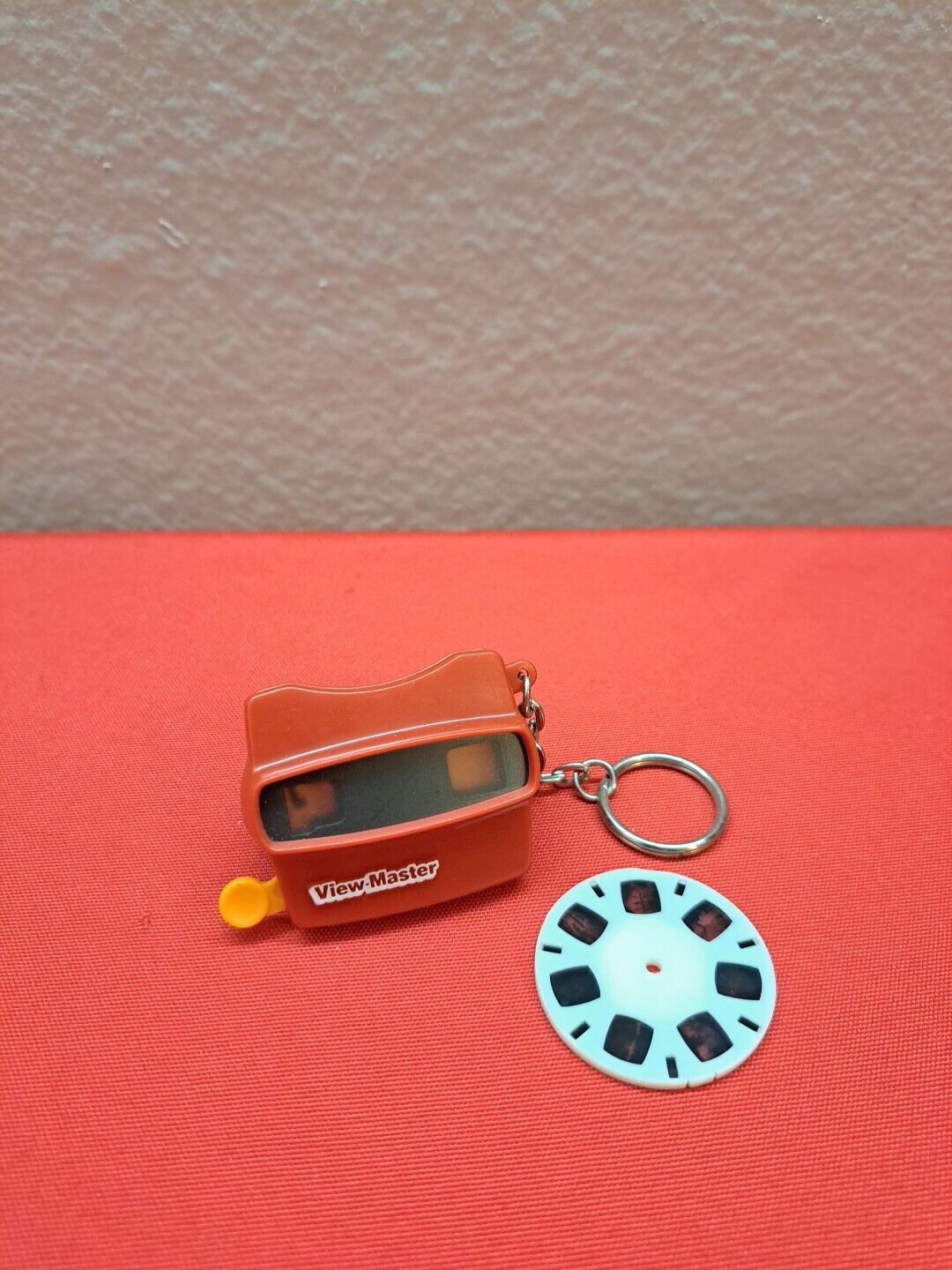 VTG ‘97 WORKING Mini Keychain Re View-Master w/ US Monument Reel