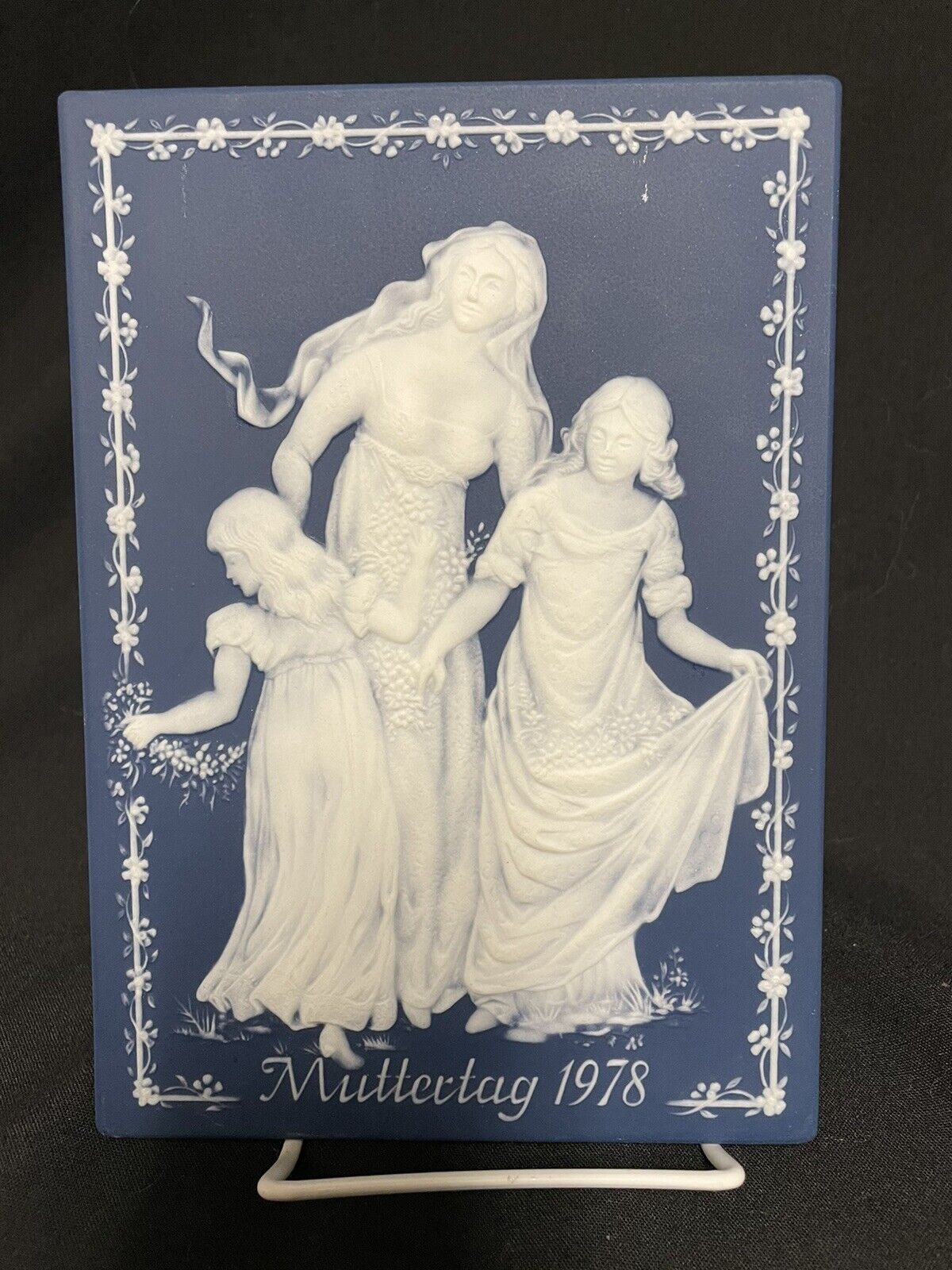 Mettlach Jasperware Villeroy Boch 1978 Muttertag Mothers Day Phanolith Plaque