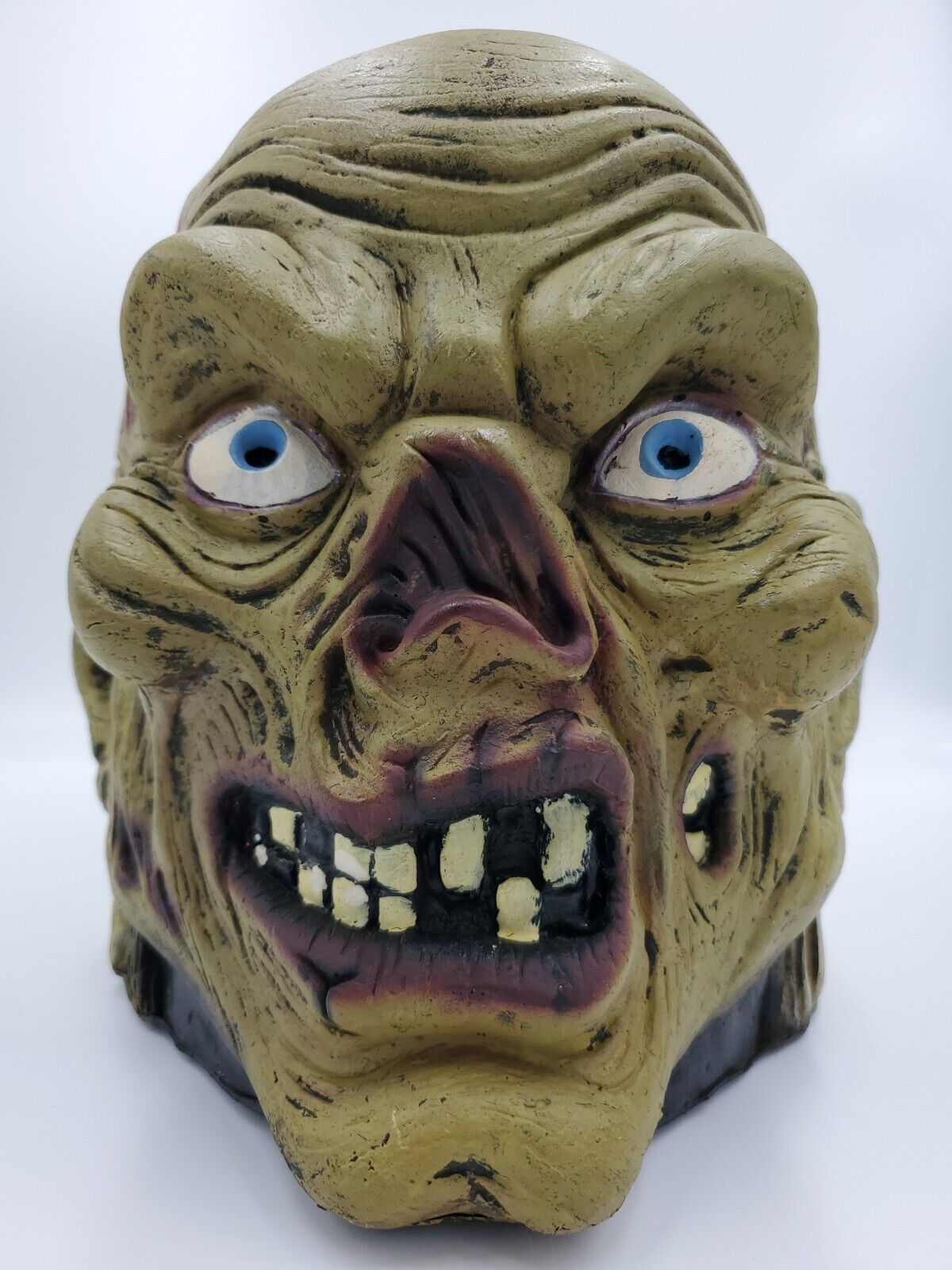 Tales From The Crypt  1999   Decorative Head Halloween Horror Rubber Display 