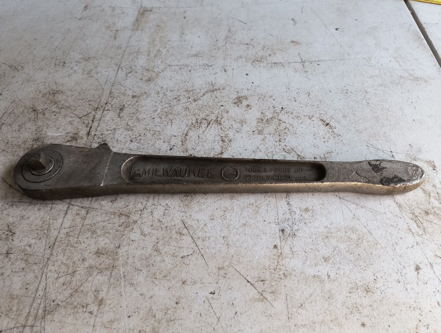 Vintage Milwaukee tool and forge company. 1/2 inch Push Through ratchet.