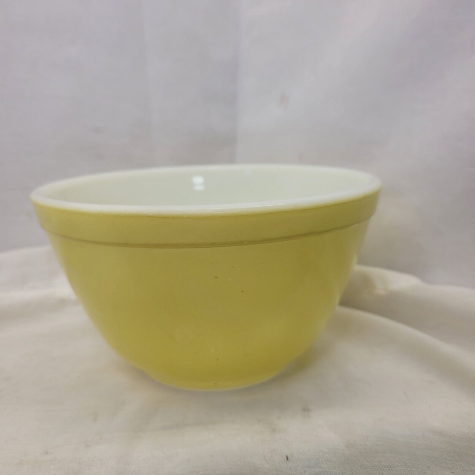 Vintage PYREX Primary Yellow #401 Small Nesting Mixing Bowl 1.5 pt Oven Ware