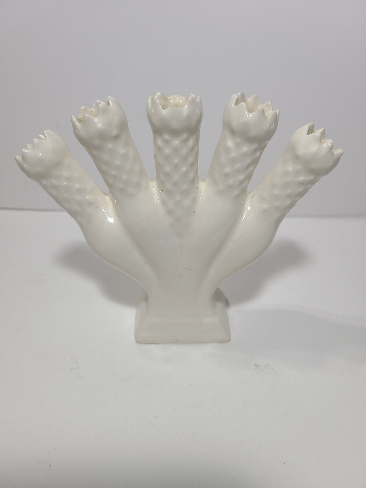 Vintage LEART White Ceramic 5 Fingers Tulips Rose Bud Vase USA 4.5\