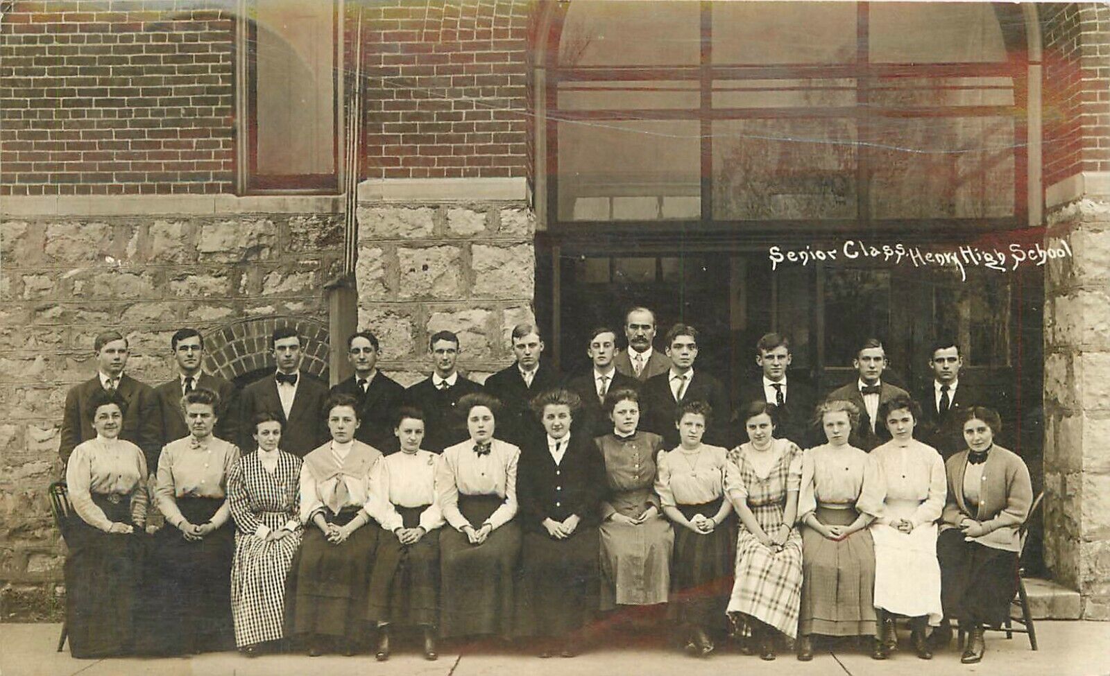Postcard RPPC Illinois Henry C-1910 Bureau Group photo 23-1004