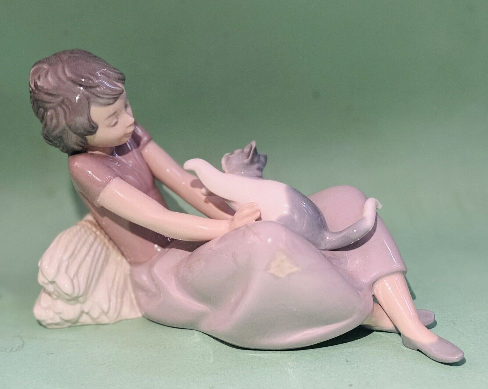 Retired Nao by Lladro Girl Sitting w Cat Playing with Kitten Figurine 1981, READ