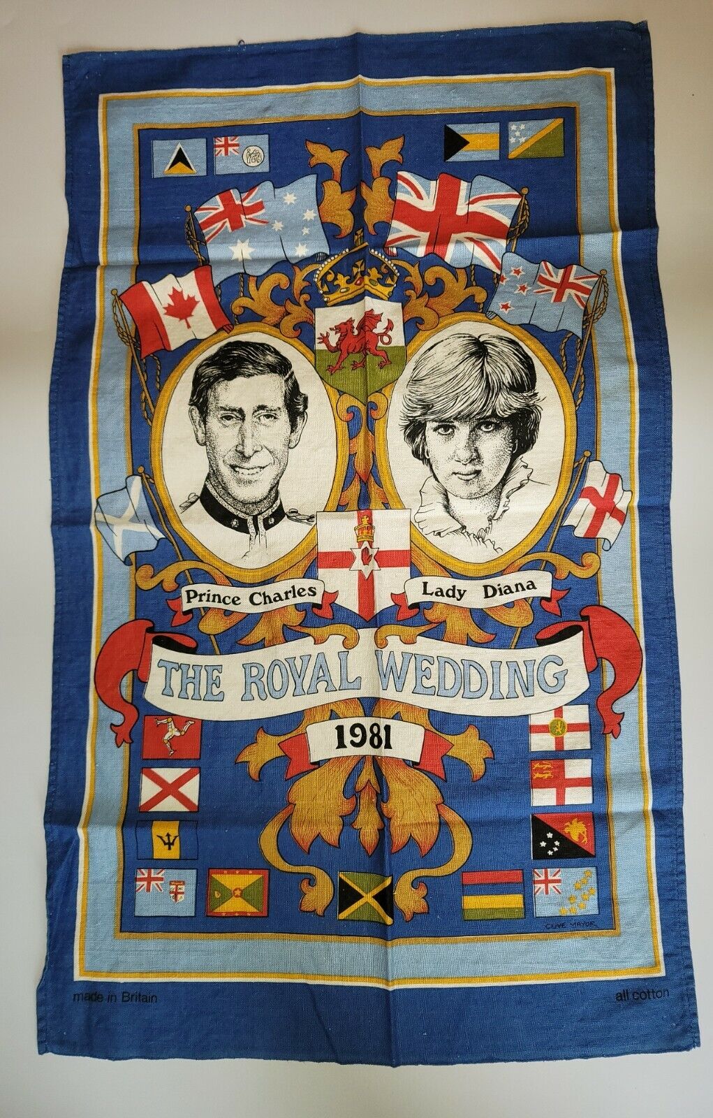 Prince Charles and Princess Diana Tea Towel Wall Decoration England Souvenir
