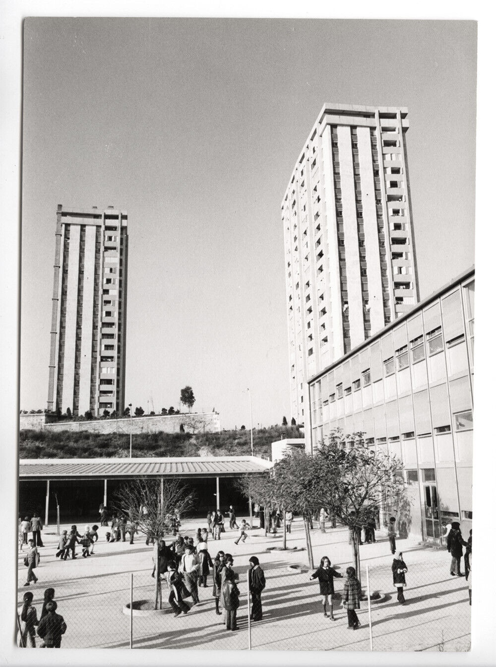 Toulon. Large HLM architecture set. 1960 Children\'s School. Vintage Photo M414