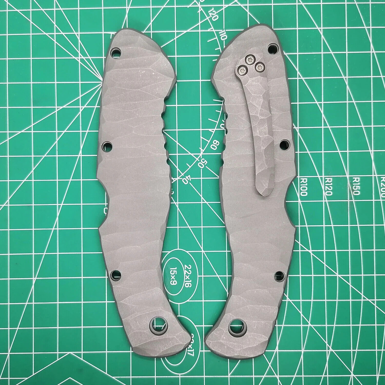 1 Pair Titanium Alloy Scales Rock TI Handle with Pocket Clip for Spyderco C12