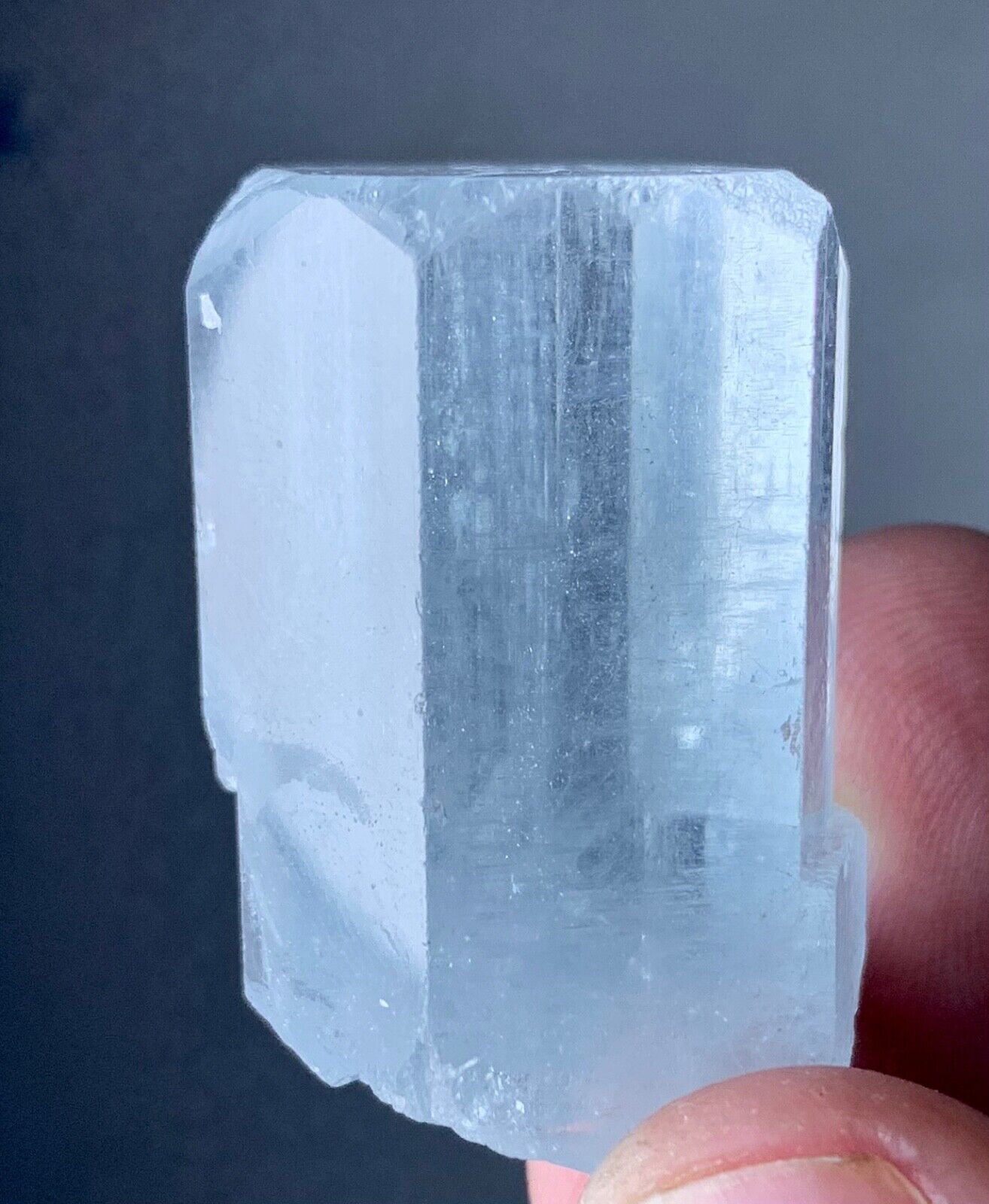 122 Carat Terminated Aquamarine Crystal From Skardu Pakistan