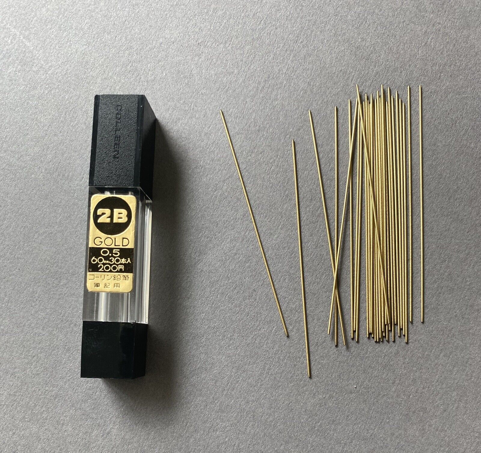 RARE Box Vintage Japanese GOLD Pencil Lead Coleen 2B NOS 0.5 30 leads JIS