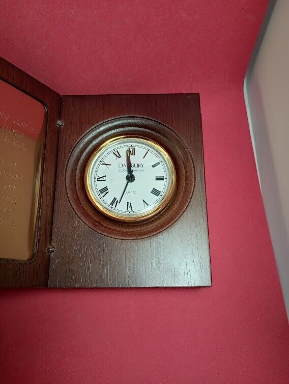 DANBURY Clock Company Wooden Quartz Desktop Clock UNTESTED