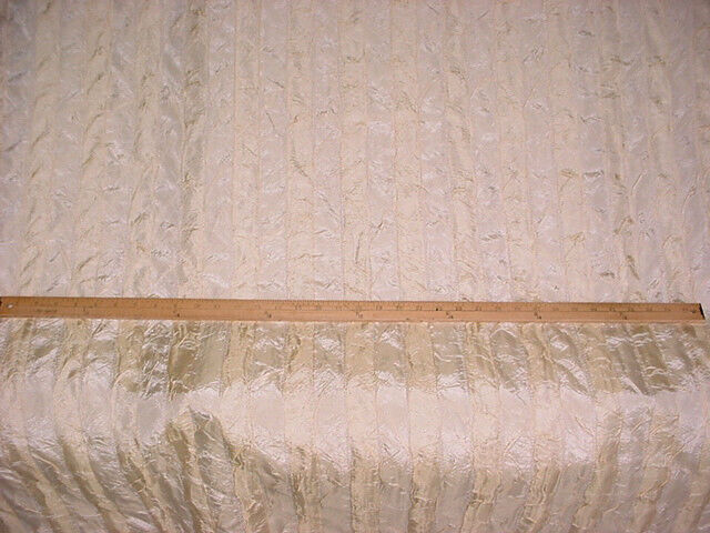 11-7/8Y LEE JOFA / KRAVET TUFTED CHAMPGANE GOLD FAUX SILK UPHOLSTERY FABRIC