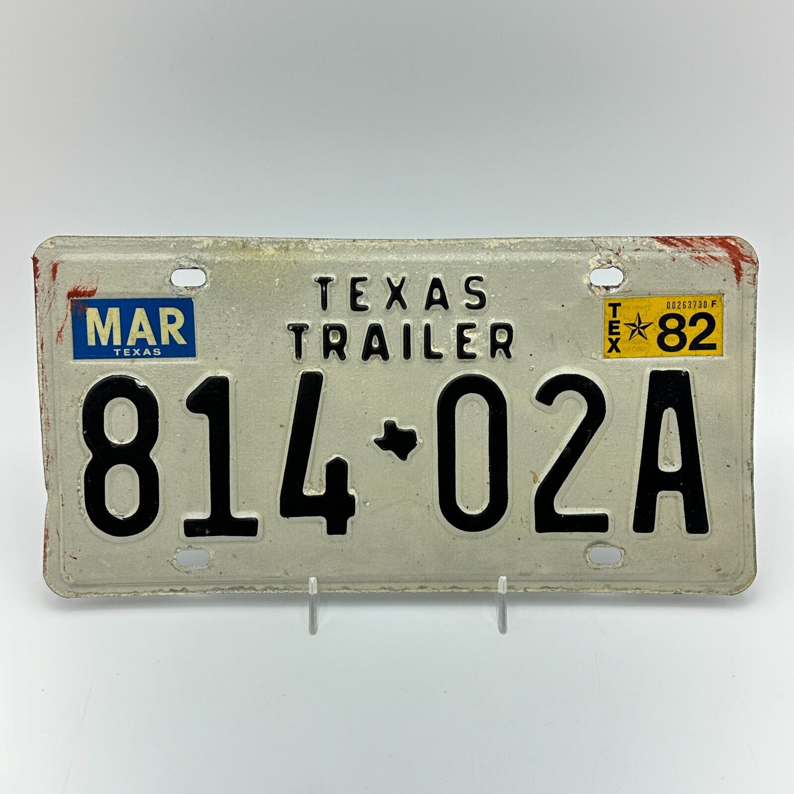 VTG Texas License Plate Trailer 1982 Black Letters Embossed Man Cave 814-02A