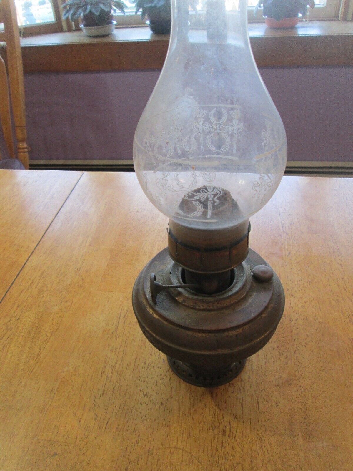 Sommerville vintage kerosene lamp