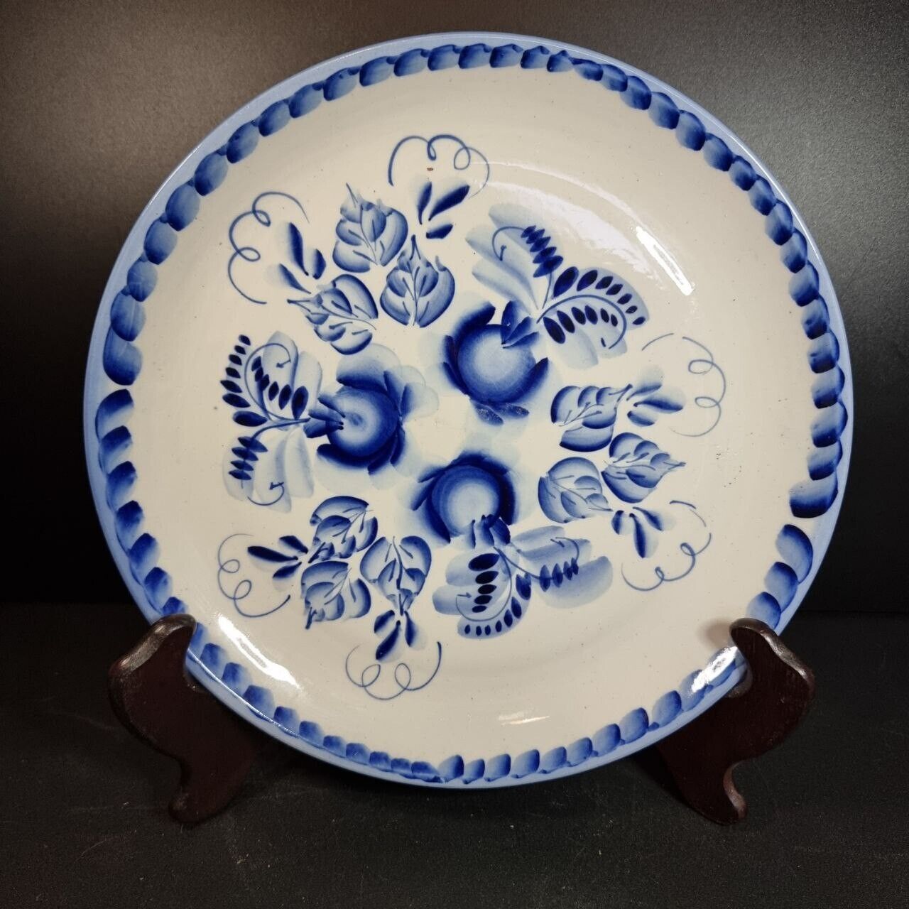Vintage Gzhel Pottery Decorative Wall Plate Blue White Floral USSR Russia 10”