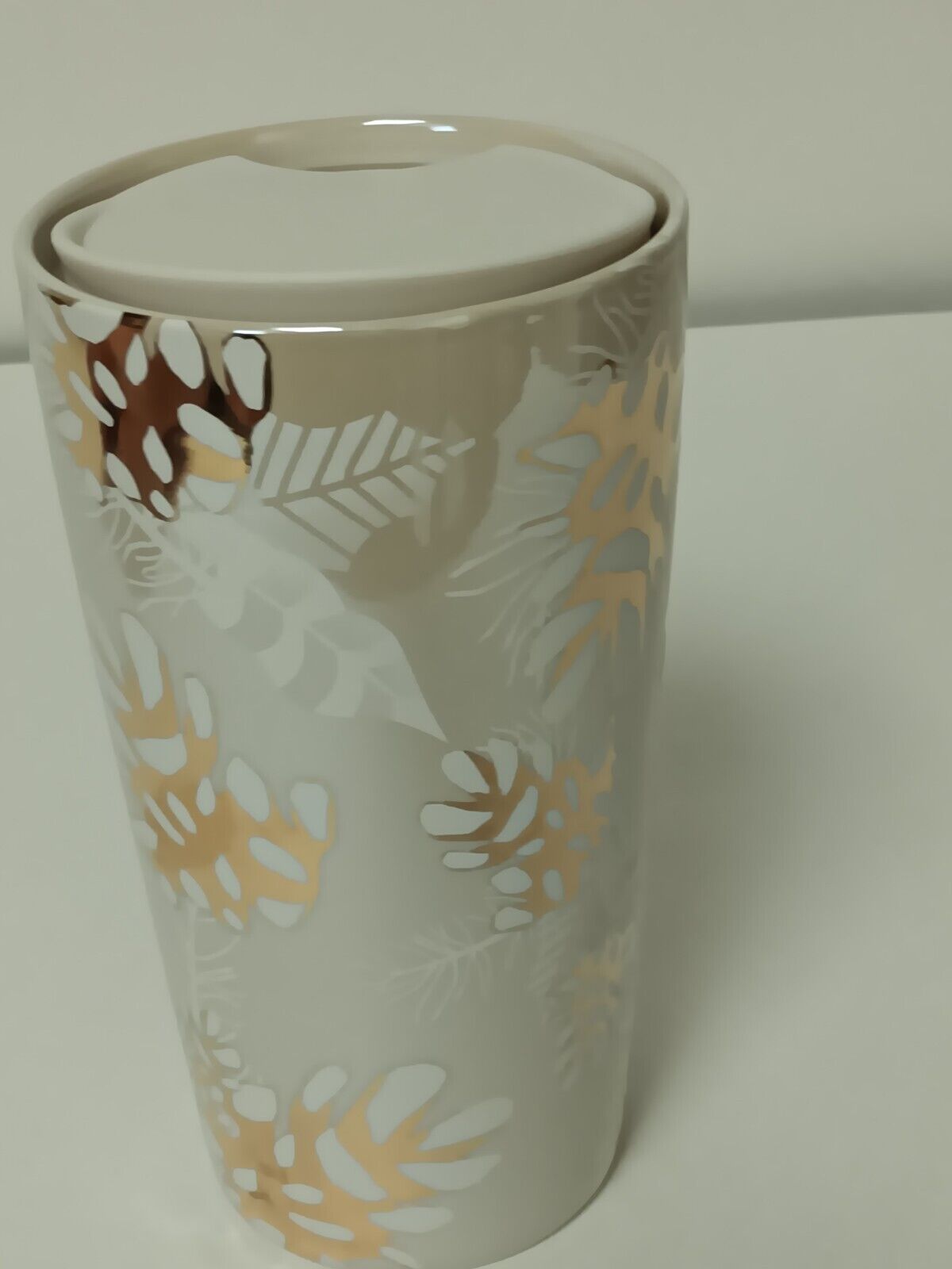 NEW 2020 Starbucks PINE CONE Ceramic Tumbler Holiday XMas 12 oz Gold Travel Mug
