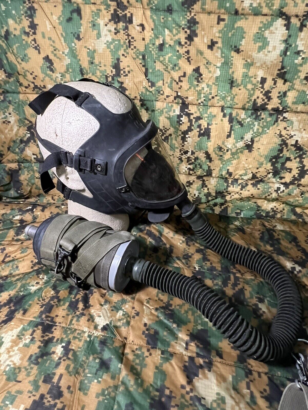 US M24 Gas Mask With Filter / BAG / Cover. Survival prepping