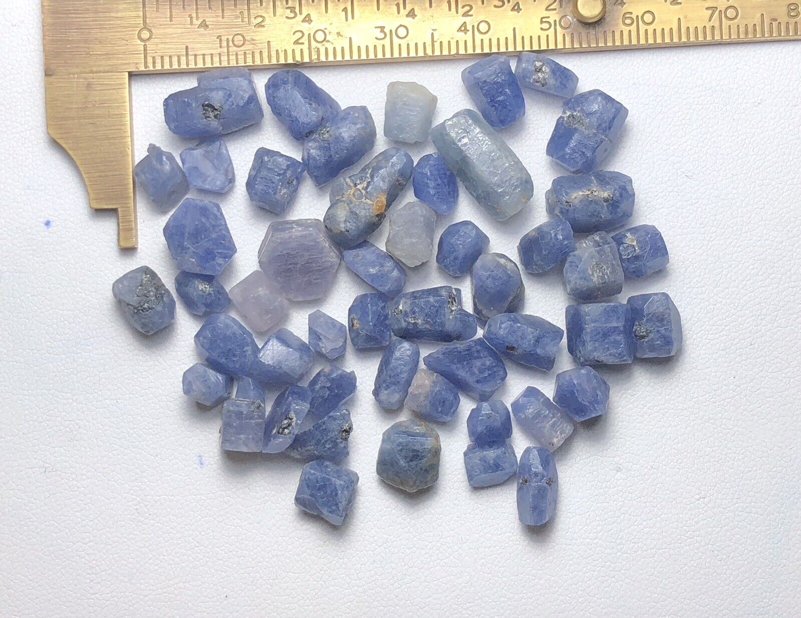 156 Crt / Beautiful Natural Blue Sapphire Crystal Beautiful Color