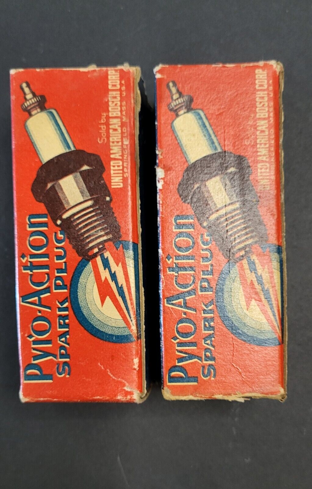 NOS Vintage BOSCH Spark Plug PYI'O ACTION DM35/1 Robert Bosch A-G  **Lot Of 2**