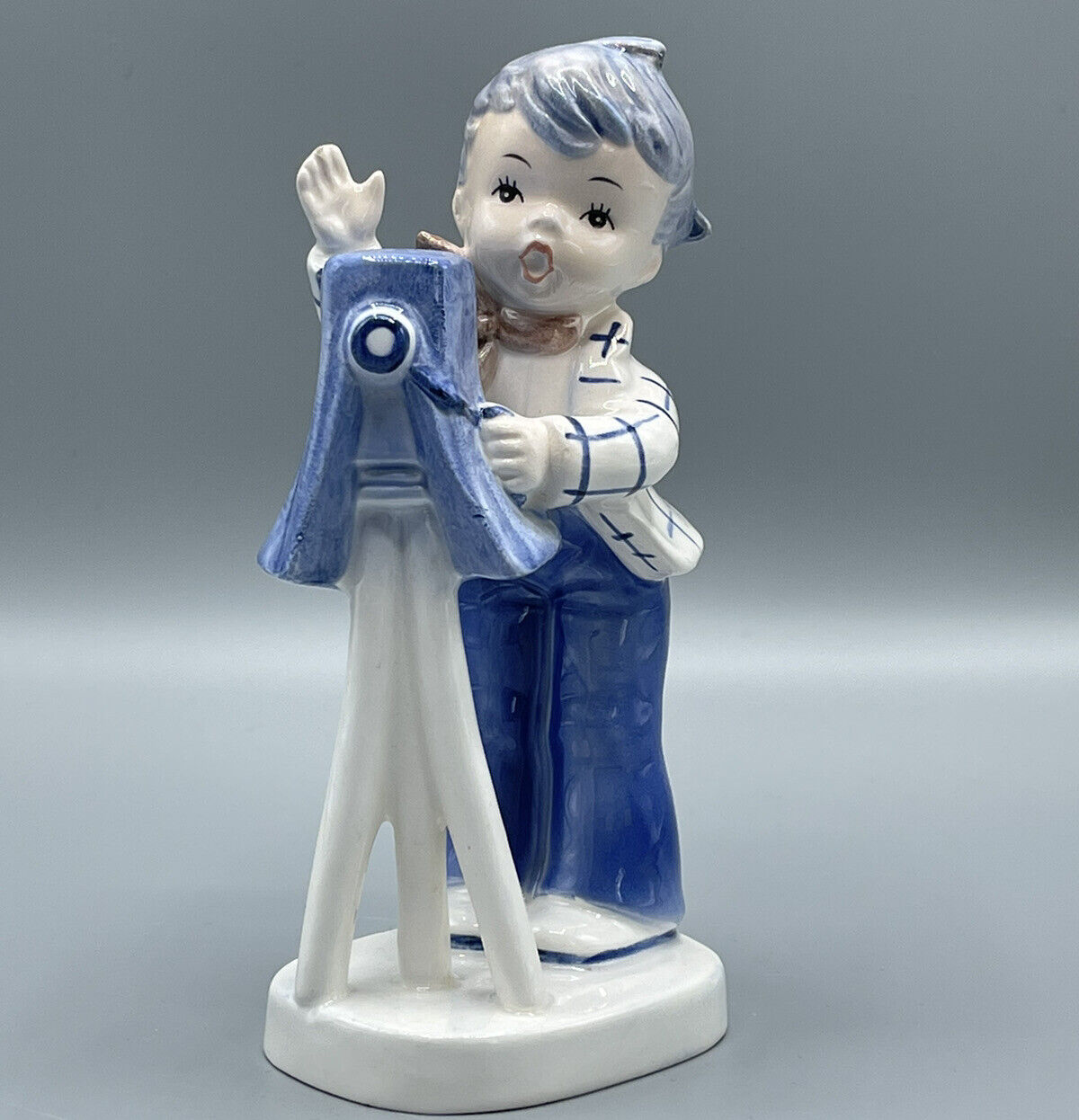 Vintage Napco Cameraman Camera Man Boy figurine blue & white ceramic A3117 Japan