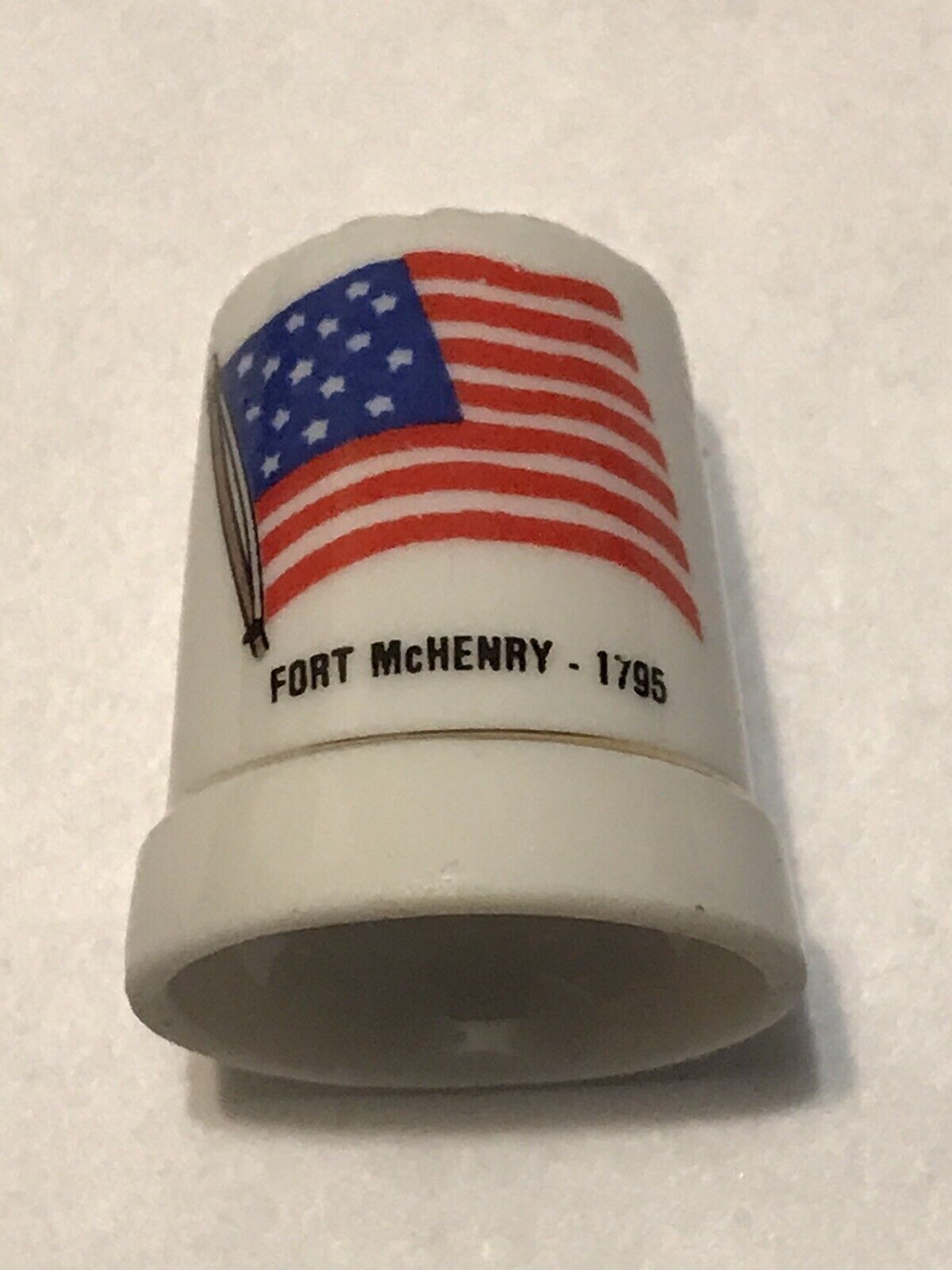 VTG Porcelain Souvenir Thimble FORT MCHENRY - 1795
