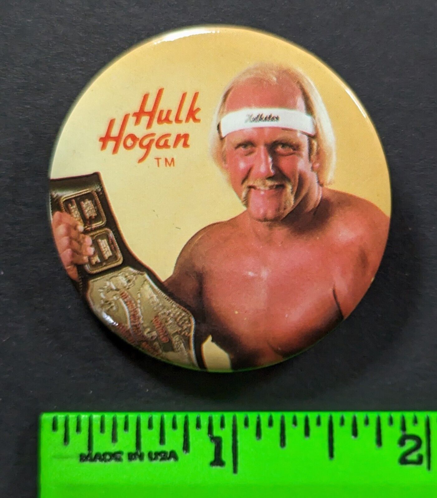 Vintage 1985 Hulk Hogan Wrestling Pinback Pin