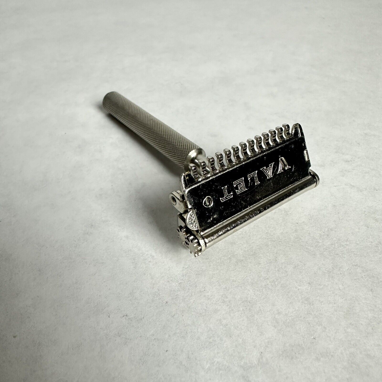 Vintage VALET VC2 Open Comb Single Edge Safety Razor CLEAN