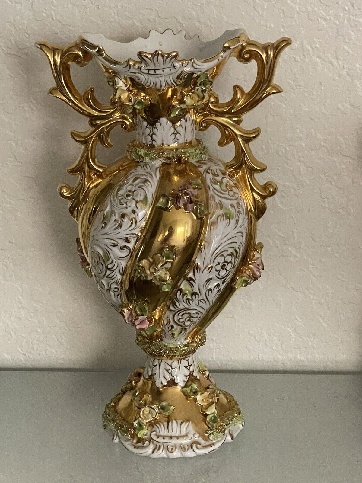 VTG Italian Rococo Two Handled Large Vase Gold/White Color Ceramic Made In Italy