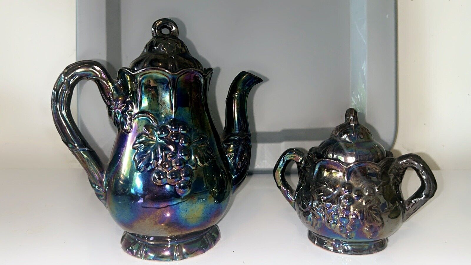 Rare Vintage Ceramic Teapot And Sugar Bowl Carnival